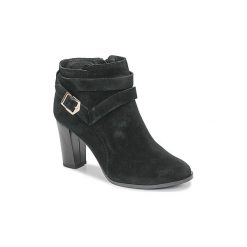 Botki Betty London LIESE. Czarne botki damskie Betty London, bez obcasa, bez zapięcia. Za 489,00 zł.
