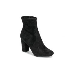 Botki Steve Madden PATTIE. Czarne botki damskie Steve Madden, bez obcasa, bez zapięcia. Za 449,00 zł.
