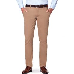 Spodnie Chino Tommy Beż. Brązowe spodnie męskie LANCERTO, na co dzień, s, bez wzorów, z elastanu, eleganckie. W wyprzedaży za 99,90 zł.