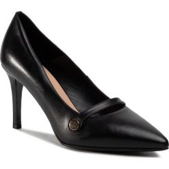 Szpilki GINO ROSSI - Savona DCI960-CM9-1004-9900-0 99. Czarne półbuty damskie Gino Rossi, z aplikacjami, ze skóry, eleganckie, bez obcasa, na obcasie, bez zapięcia. Za 349,00 zł.