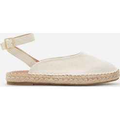 Espadryle bez pięty - Beżowy. Brązowe espadryle damskie marki Reserved, bez wzorów, bez obcasa. Za 119,99 zł.