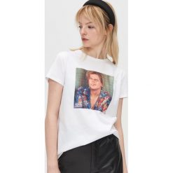 Koszulka Romeo i Julia - Biały. Białe koszulki damskie Cropp, s, bez wzorów, bez kołnierzyka, bez rękawów. Za 59,99 zł.