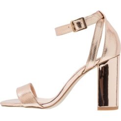 Sandały damskie: New Look STRIKES Sandały na obcasie rose gold
