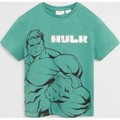 Mango Kids - T-shirt dziecięcy Super 110-152 cm. Szare t-shirty chłopięce Mango Kids, z aplikacjami, z bawełny, bez rękawów. Za 59,90 zł.