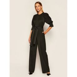 Kombinezon Victoria Victoria Beckham 2320WJS001705A. Czarne kombinezony damskie Victoria Victoria Beckham, bez wzorów, bez kołnierzyka, bez rękawów. Za 3129,00 zł.