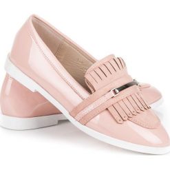 Mokasyny damskie: Pudrowe lakierowane mokasyny IDEAL SHOES różowe
