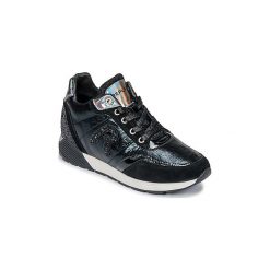 Buty Replay BROOM. Czarne trampki i tenisówki damskie marki Replay, bez wzorów, bez zapięcia. Za 351,20 zł.