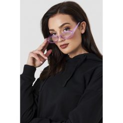 Le Specs Okulary przeciwsłoneczne Outta Love - Purple. Fioletowe okulary przeciwsłoneczne damskie aviatory Le Specs, owalne. Za 222,95 zł.