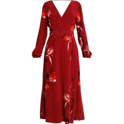 Gestuz SILLE LONG DRESS Długa sukienka flower red. Czerwone sukienki damskie marki Gestuz, bez wzorów, z wiskozy, bez kołnierzyka, z długim rękawem, długie, maxi. Za 1089,00 zł.
