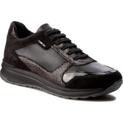 Sneakersy GEOX - D Airell C D642SC 05422 C9999 Czarny. Czarne półbuty damskie Geox, na co dzień, bez wzorów, z zamszu, bez obcasa, na płaskiej podeszwie, bez zapięcia. W wyprzedaży za 309,00 zł.