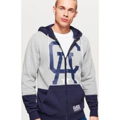 Rozpinana bluza z kapturem CLASSIC - Jasny szary. Szare bluzy męskie rozpinane marki Cropp, l, z kapturem. Za 129,99 zł.