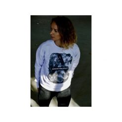 Bluza crewneck biała " Logo Graphics ". Białe bluzy damskie s, z nadrukiem, z bawełny. Za 252,00 zł.