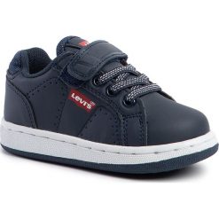 Sneakersy LEVI'S - Dylane Mini VADS0011S Navy 0040. Niebieskie trampki chłopięce Levi's®, bez wzorów, ze skóry ekologicznej, na rzepy. W wyprzedaży za 139,00 zł.