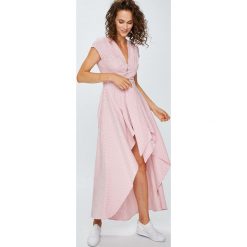 Answear - Sukienka. Czerwone sukienki damskie ANSWEAR, s, bez wzorów, z poliesteru, eleganckie, z asymetrycznym kołnierzem, z krótkim rękawem, krótkie, mini, asymetryczne. W wyprzedaży za 139,90 zł.