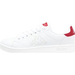 Kappa COURT Tenisówki i Trampki white/red. Białe trampki męskie Kappa, ze skóry ekologicznej. Za 159,00 zł.