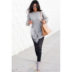 Sweter MELANY GREY. Szare bluzy damskie Sweter MELANY GREY, uniwersalny, bez wzorów. W wyprzedaży za 69,00 zł.