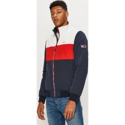 Tommy Jeans - Kurtka. Płaszcze męskie Tommy Jeans, m, bez wzorów, z elastanu, krótkie, bez kaptura. Za 699,90 zł.