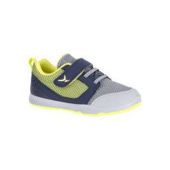 Buty I MOVE BREATH. Niebieskie buciki niemowlęce chłopięce DOMYOS. W wyprzedaży za 54,99 zł.