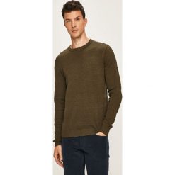Jack & Jones - Sweter. Niebieskie swetry męskie Jack & Jones, s, bez wzorów, z bawełny, z okrągłym kołnierzem, bez kaptura. W wyprzedaży za 129,90 zł.