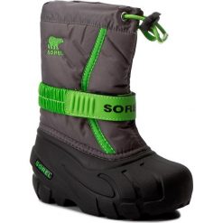 Śniegowce SOREL - Childrens Flurry NC1885 Quarry/Cyber Green 052. Szare śniegowce chłopięce Sorel, bez zapięcia. W wyprzedaży za 189,00 zł.
