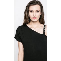 Answear - Top. Czarne topy damskie marki ANSWEAR, s, z elastanu, z asymetrycznym kołnierzem. W wyprzedaży za 34,90 zł.
