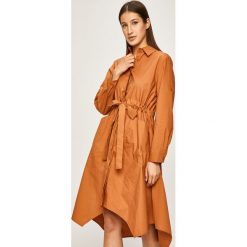 Answear - Sukienka. Żółte sukienki damskie ANSWEAR, na co dzień, s, bez wzorów, z bawełny, casualowe, bez kołnierzyka, z długim rękawem, długie, midi, rozkloszowane. W wyprzedaży za 129,90 zł.