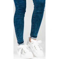 Trampki damskie slip on: Trampki na platformie z wiązaniem ALAINA