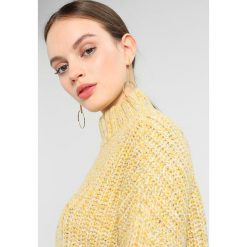 Swetry klasyczne damskie: Topshop Petite NEPPY TURN BACK FUNN Sweter yellow