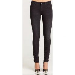 JEANSY DISTINCTION SLIM FIT BOTTOM UP LIU JO. Czarne jeansy damskie . Za 461,30 zł.