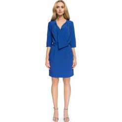LYLA Sukienka kopertowa z dekoltem - chabrowa. Niebieskie sukienki damskie Stylove, na imprezę, s, bez wzorów, eleganckie, z wykładanym kołnierzem, bez rękawów, mini, kopertowe. Za 179,90 zł.