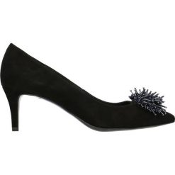 Czółenka RUMI. Czarne buty ślubne damskie marki Gino Rossi, ze skóry, na szpilce. Za 249,90 zł.