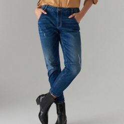 Jeansy boyfriend cropped straight - Niebieski. Niebieskie jeansy damskie Mohito. Za 119,99 zł.