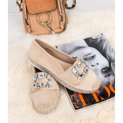 Espadryle damskie Bestelle Y931-9 Beżowe. Brązowe espadryle damskie Bestelle, bez wzorów, z tworzywa sztucznego, bez obcasa, na płaskiej podeszwie. Za 99,00 zł.
