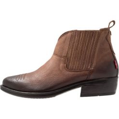 Levi's® OPELIKA CHELSEA Ankle boot brown. Brązowe botki damskie skórzane Levi's®. Za 389,00 zł.