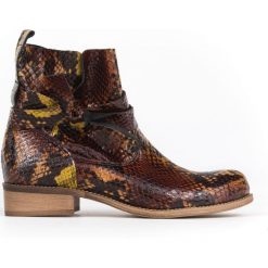 Botki z kokardą - skóra naturalna - model 458 - kolor kolorowy wąż. Szare botki damskie Zapato, z jeansu, eleganckie, z okrągłym noskiem, bez obcasa, na płaskiej podeszwie, bez zapięcia. W wyprzedaży za 319,20 zł.