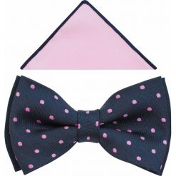 Granatowo-różowa muszka męska w kropki/groszki A370. Różowe muszki męskie Modini Moda Męska, na co dzień, w grochy, z bawełny, eleganckie. W wyprzedaży za 49,50 zł.
