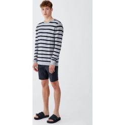 Sweter w paski z dzianiny ottoman. Swetry męskie Pull&Bear. Za 69,90 zł.