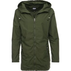Urban Classics Parka olive. Niebieskie parki męskie marki Urban Classics, l, z okrągłym kołnierzem. Za 629,00 zł.