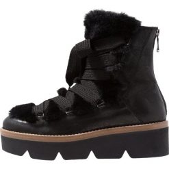 Janet Sport Botki na platformie marla vivian black. Brązowe botki damskie lity marki Janet Sport, sportowe. Za 929,00 zł.