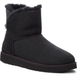 Buty UGG - W Classic Cuff Mini 1016417 W/Blk. Kozaki damskie Ugg, z wełny, bez obcasa, bez zapięcia. W wyprzedaży za 519,00 zł.