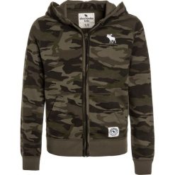 Abercrombie & Fitch BEST EVER Bluza rozpinana dark green. Zielone bluzy chłopięce marki Abercrombie & Fitch, z bawełny. Za 169,00 zł.
