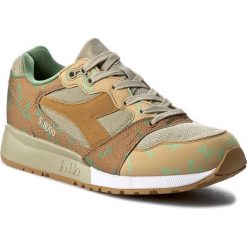 Sneakersy DIADORA - S8000 Camo 501.171834 01 25126 Honey Mustard. Pomarańczowe sneakersy męskie Diadora, na co dzień, bez wzorów, ze skóry ekologicznej, eleganckie, bez zapięcia. W wyprzedaży za 379,00 zł.