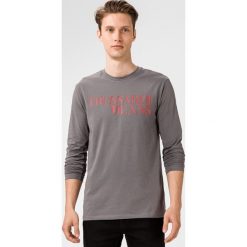 Trussardi Jeans Koszulka Szary. Szare podkoszulki męskie Trussardi Jeans, xl, z nadrukiem, z elastanu, z długim rękawem. Za 292,95 zł.