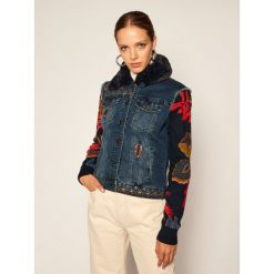 Kurtka jeansowa Desigual Exotic Keeler 20WWED17. Niebieskie kurtki damskie Desigual, bez wzorów, z jeansu, bez kaptura. Za 499,00 zł.