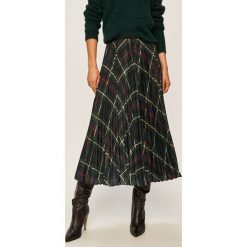Polo Ralph Lauren - Spódnica. Zielone spódniczki damskie Polo Ralph Lauren, na co dzień, bez wzorów, z poliesteru, casualowe, z podwyższonym stanem, midi, rozkloszowane. Za 1299,00 zł.