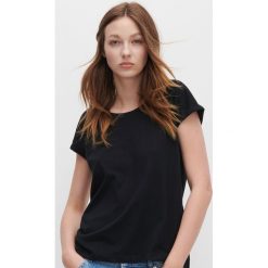 T-shirt basic z bawełny organicznej - Czarny. Czarne t-shirty damskie Reserved, s, bez wzorów, z bawełny, bez kołnierzyka. Za 25,99 zł.