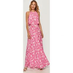 Pepe Jeans - Sukienka Davinia. Różowe sukienki damskie Pepe Jeans, na co dzień, s, w kwiaty, z wiskozy, casualowe, z okrągłym kołnierzem, bez rękawów, maxi, rozkloszowane. Za 439,90 zł.