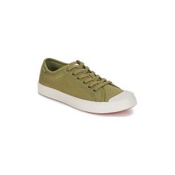 Buty Palladium PALLAPHOENIX OG CVS. Zielone trampki i tenisówki damskie Palladium, bez wzorów, bez zapięcia. Za 185,40 zł.
