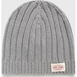 Pepe Jeans - Czapka. Szare czapki męskie Pepe Jeans, na zimę, bez wzorów, z bawełny. Za 99,90 zł.