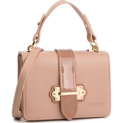 Torebka MONNARI - BAG4220-015 Beige. Różowe torebki klasyczne damskie Monnari, bez wzorów, ze skóry ekologicznej, klasyczne, bez dodatków. W wyprzedaży za 139,00 zł.